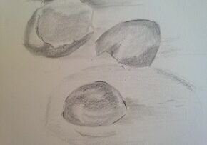 dessin d’un œuf et de sa coquille avec ombrage et estompe